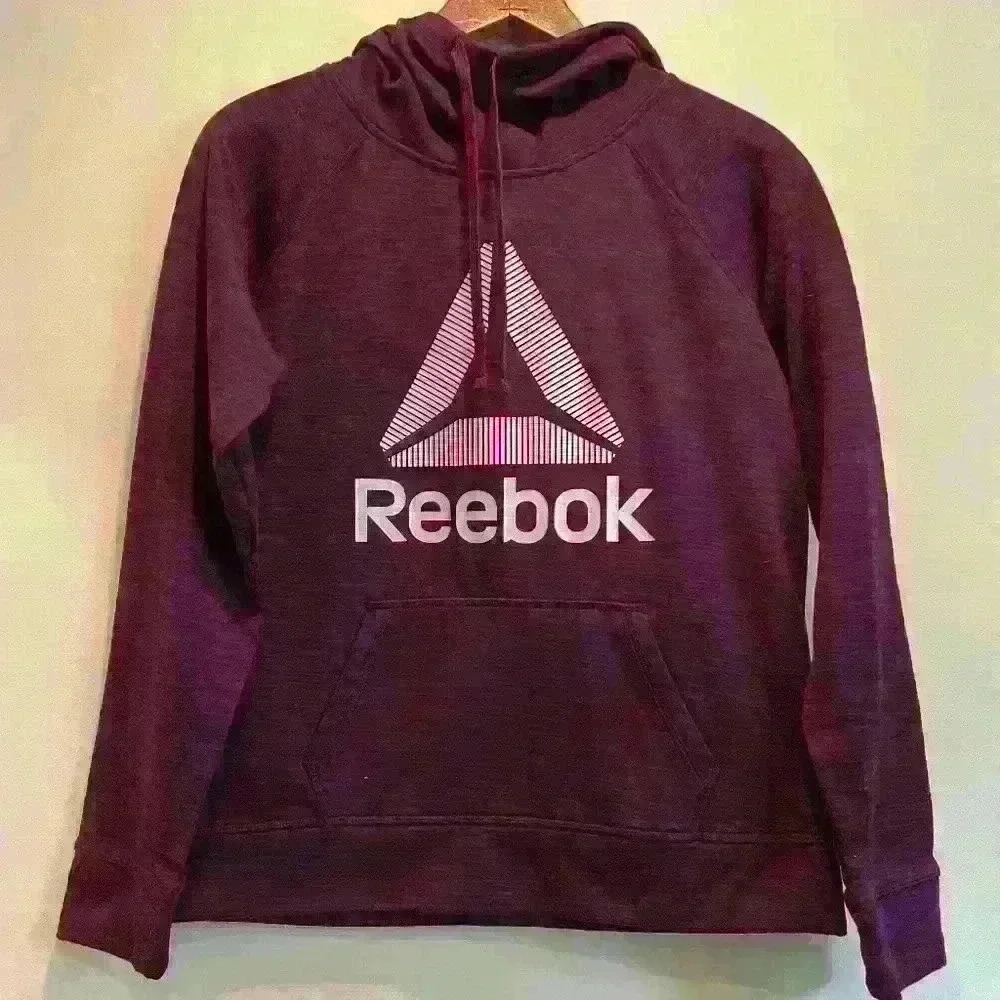 Reebok hoodie🔥